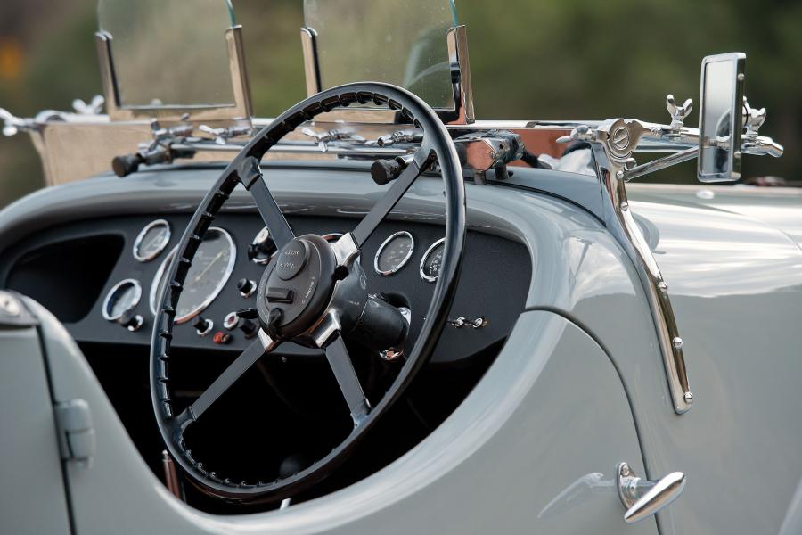 Торпедо Aston Martin 15/98 2/4-Passenger 1938 года  (фото 7 из 14)